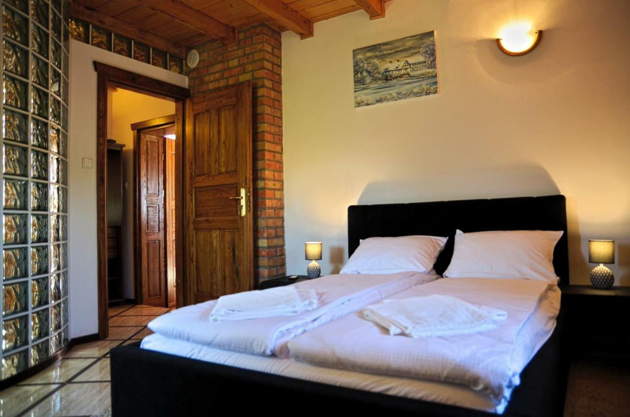 Dom Na Wodzie Mazury Villa Dzwierzuty Buitenkant foto